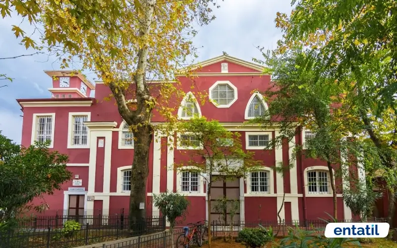 Ayios Nikolaos Kilisesi