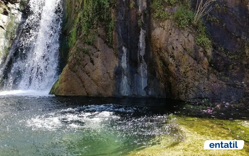 Aşıklar Şelalesi