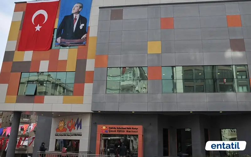 Halis Kurtça Kültür ve Çocuk Merkezi
