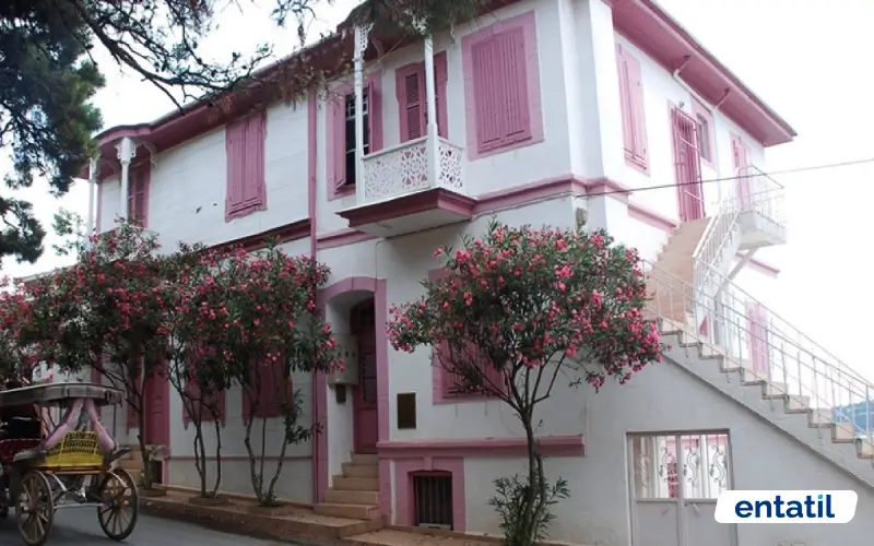 Reşat Nuri Güntekin Evi