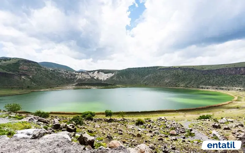 Acı Göl