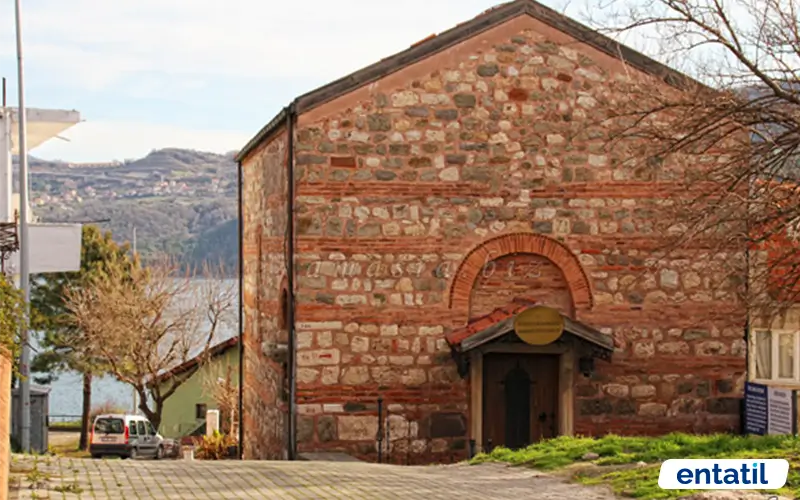 Küçük Kilise