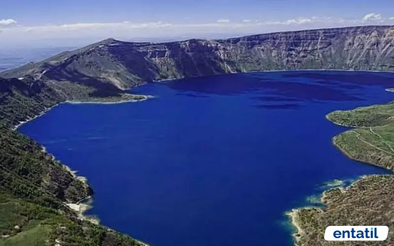 Nemrut Gölü