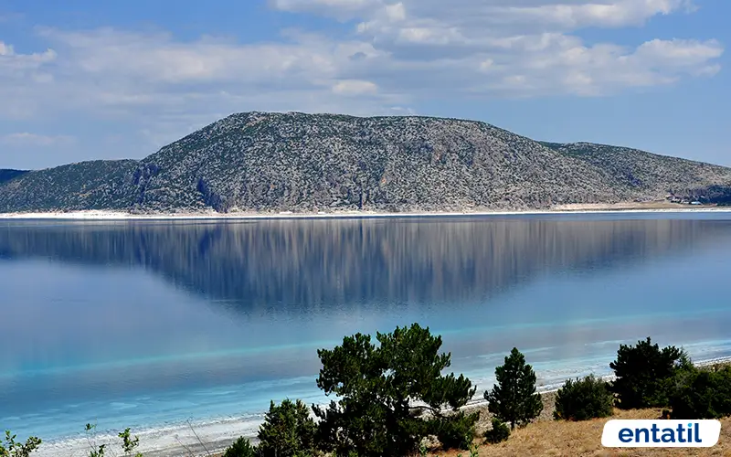Salda Gölü