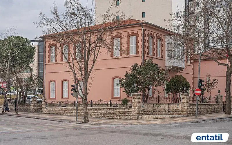 Atatürk Evi ve Etnografya Müzesi