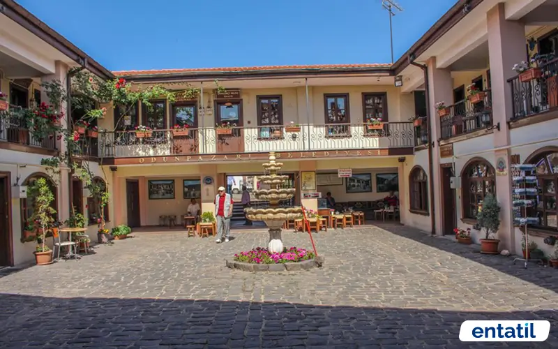 Atlıhan El Sanatları Çarşısı