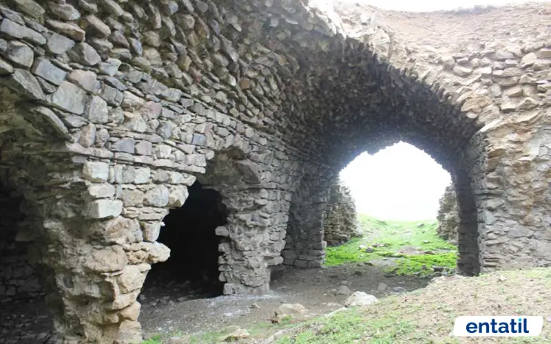 Demirkapı Han