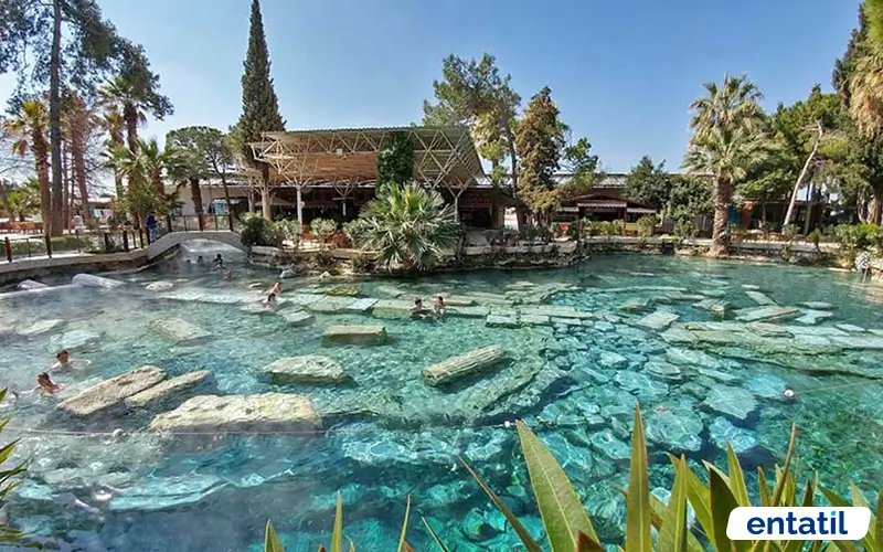 Pamukkale Travertenleri Kleopatra Havuzu