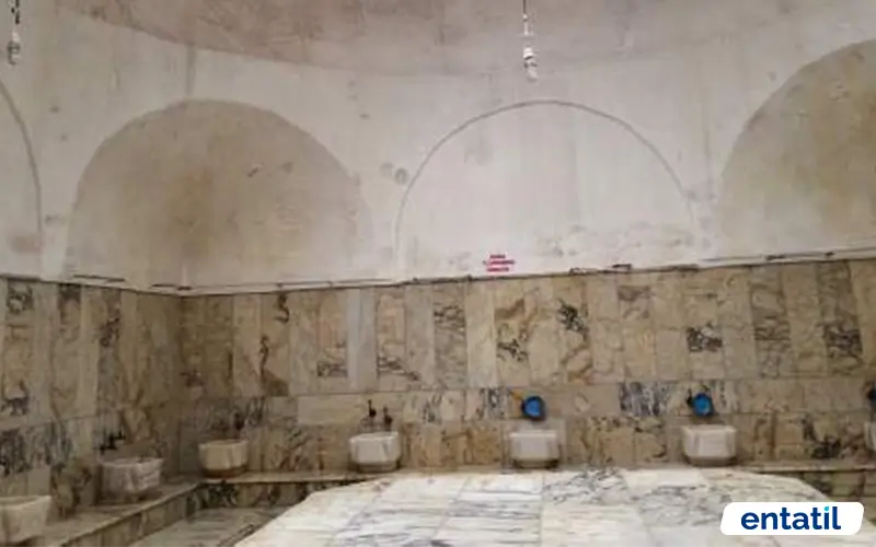 Tarihi Karataş Hamamı
