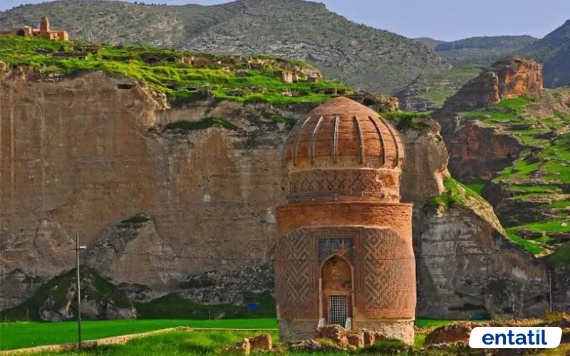 Zeynel Bey Kümbeti