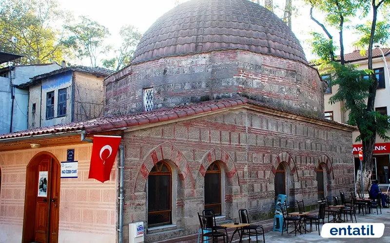 Hacı Özbek Camii