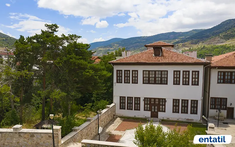 Atatürk Evi ve Etnografya Müzesi