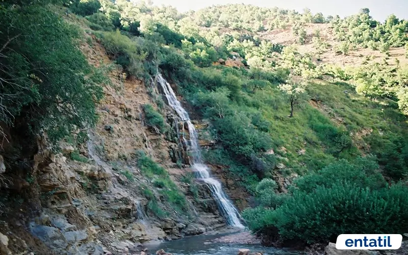 Dereova Şelalesi
