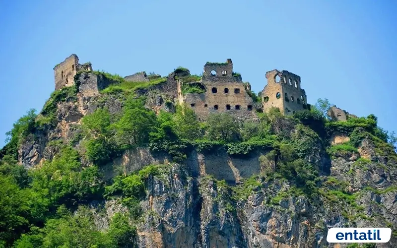 Kuştul Manastırı (Peristera Manastırı)